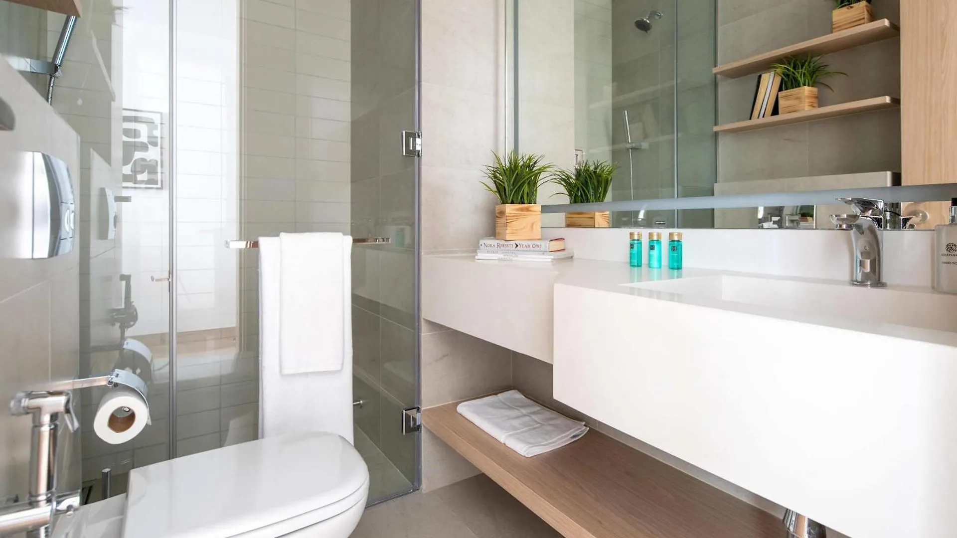 Frank Porter - Oakley Square Residences Dubai